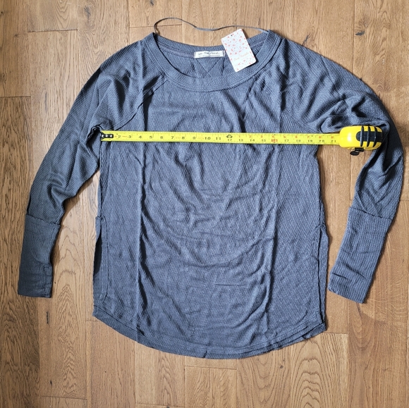 S/M FREE PEOPLE's We the Free Long Sleeve Thermal Knit Top Tunic - Picture 4 of 6